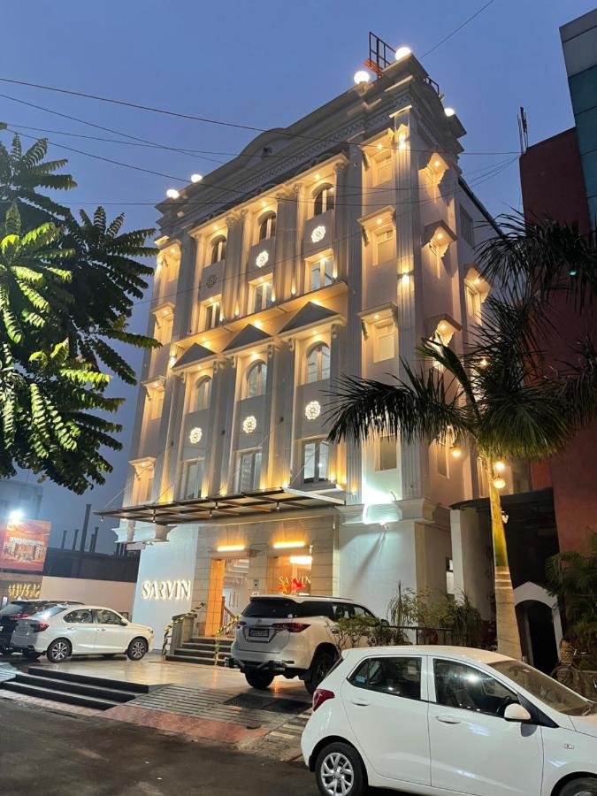 Hotel Sarvin Lucknow Buitenkant foto